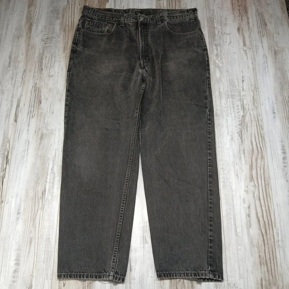 Vintage Levis 550 Relaxed Fit Black Jeans Men W40 L30 Made in Canada Tapered Leg